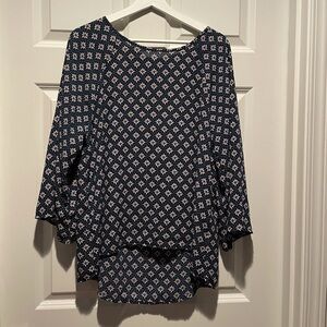 Beautiful hi-lo blouse